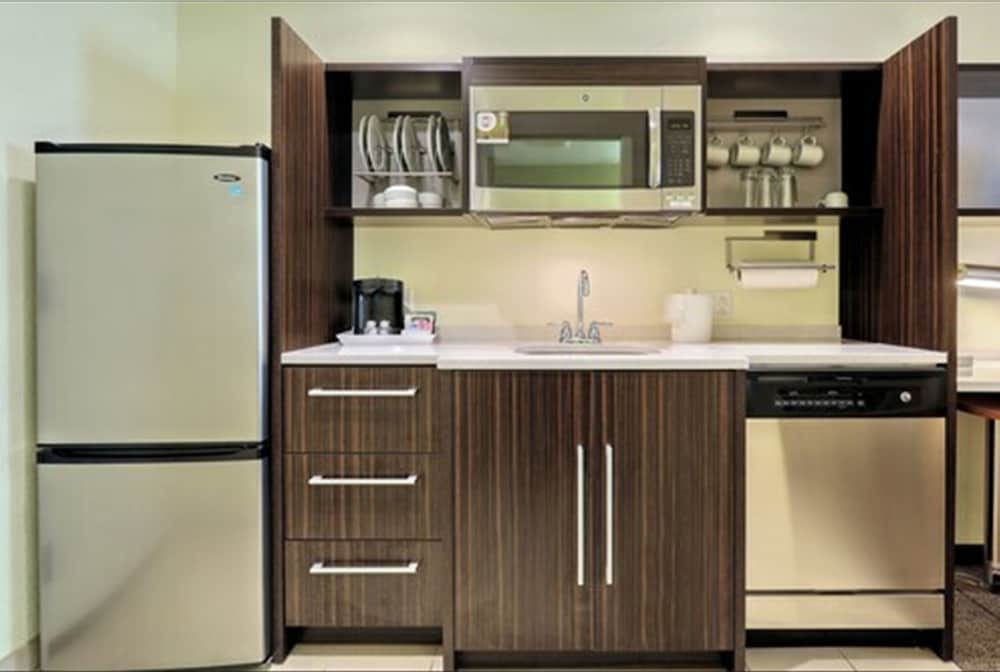 Home2 Suites by Hilton Erie PA - photo 39