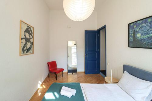 Charming 2BR Near Rooms Hotel By Wehost