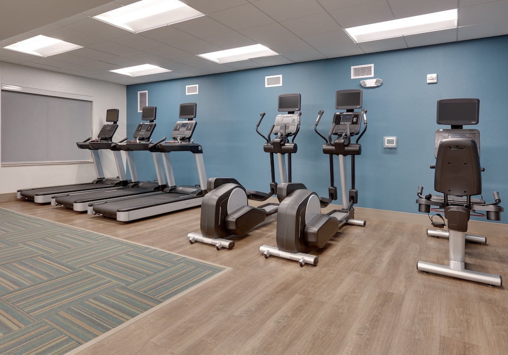 Holiday Inn Express Mitchell by IHG - photo 18