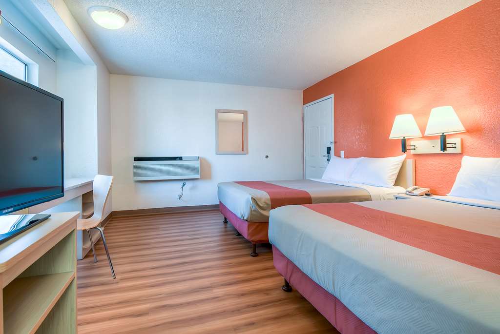 Motel 6 Rowland Heights CA Los Angeles Pomona - photo 16