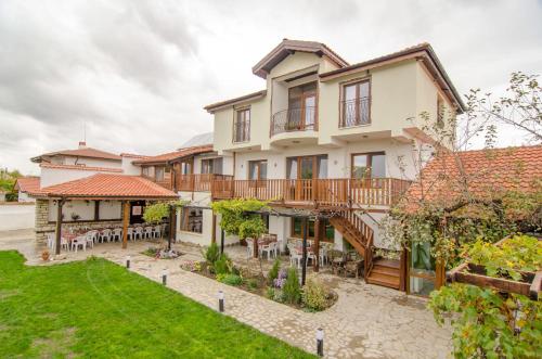 Guest House Villa Elma — 4-Star Luxury Hotel in Shumen, Bulgaria