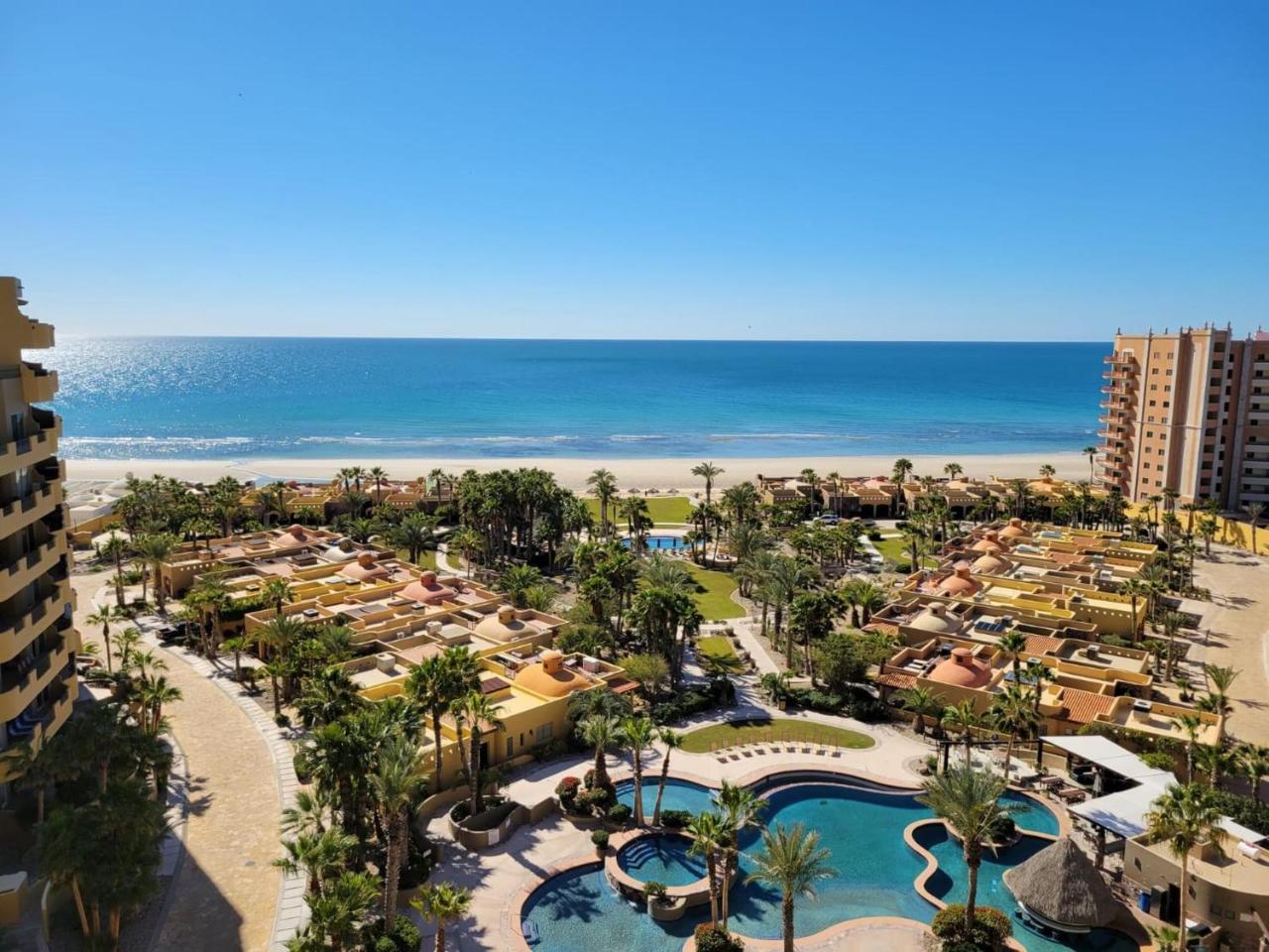 Bella Sirena 801 C Huge Patio Premium Furnishings Breathtaking View — 4-Star Luxury Hotel in Puerto Penasco, Mexico