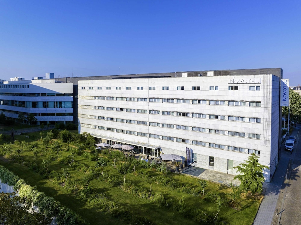 Novotel Nantes Centre Gare — 4-Star Luxury Hotel in Nantes, France