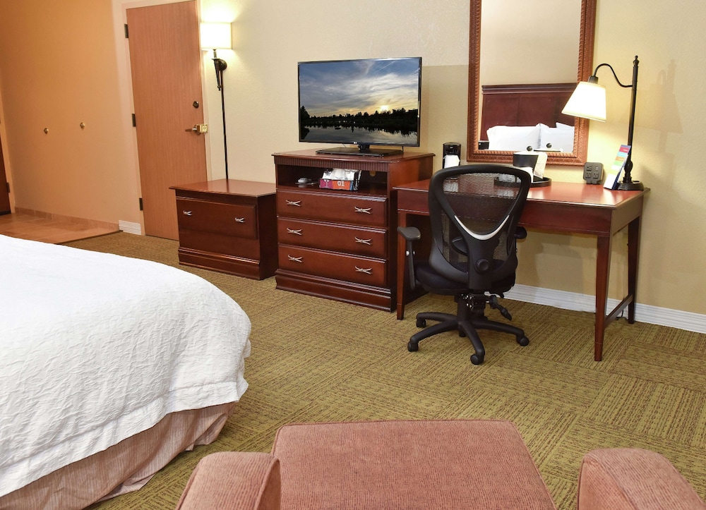 Hampton Inn Ruston - photo 21