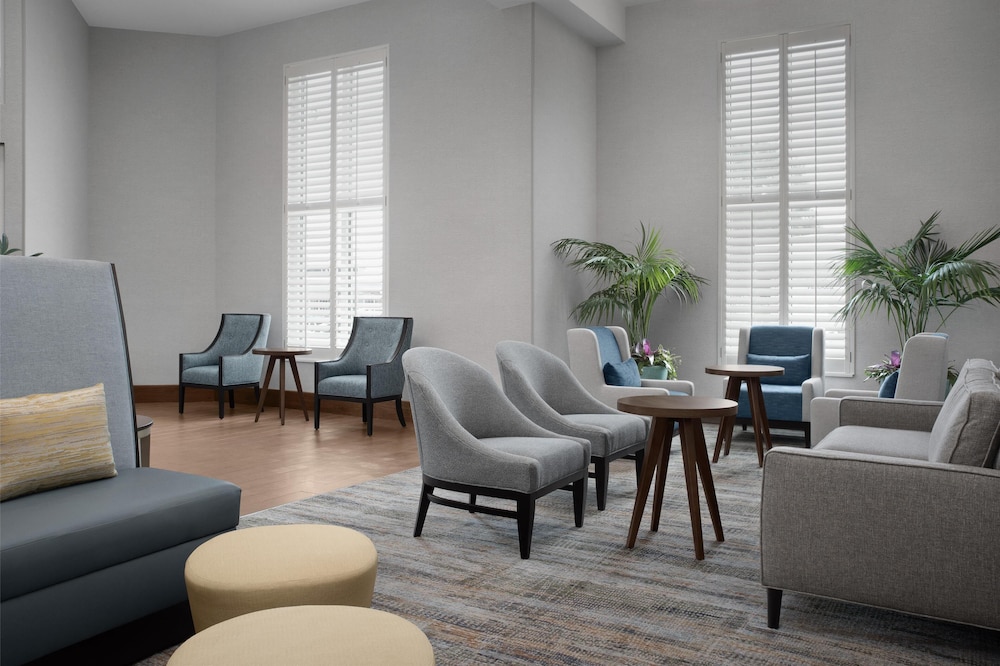 Hampton Inn & Suites Vero Beach Downtown - photo 2
