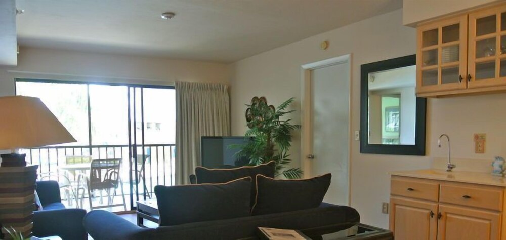 Santa Maria Harbour Resort 108 2 Br Condo - photo 14