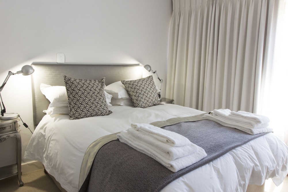 Purple Trumpet Guesthouse — 4-Star Luxury Hotel in Pretoria, South Africa
