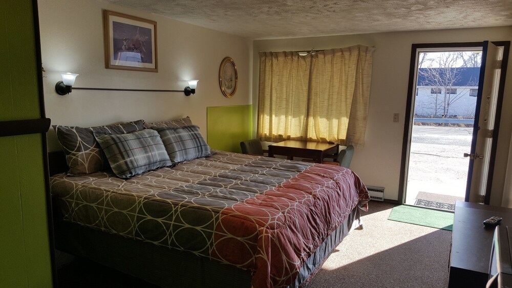 In Town Inn - photo 3