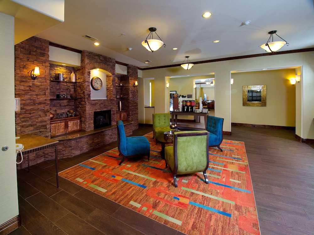 Hampton Inn & Suites Gallup - photo 3