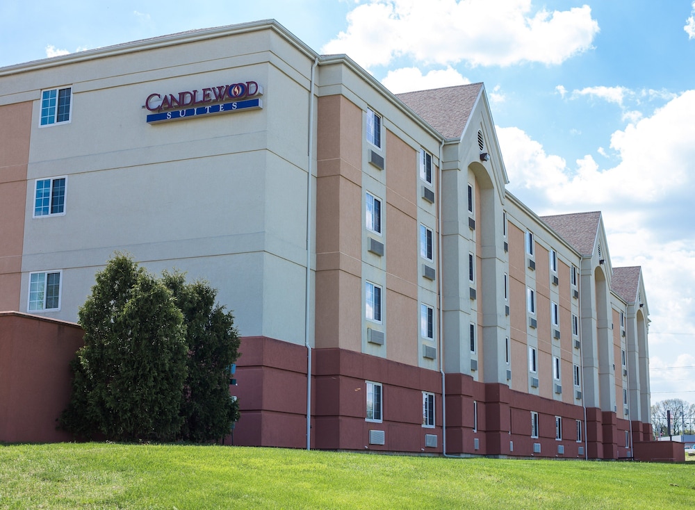 Candlewood Suites Syracuse Airport - photo 38