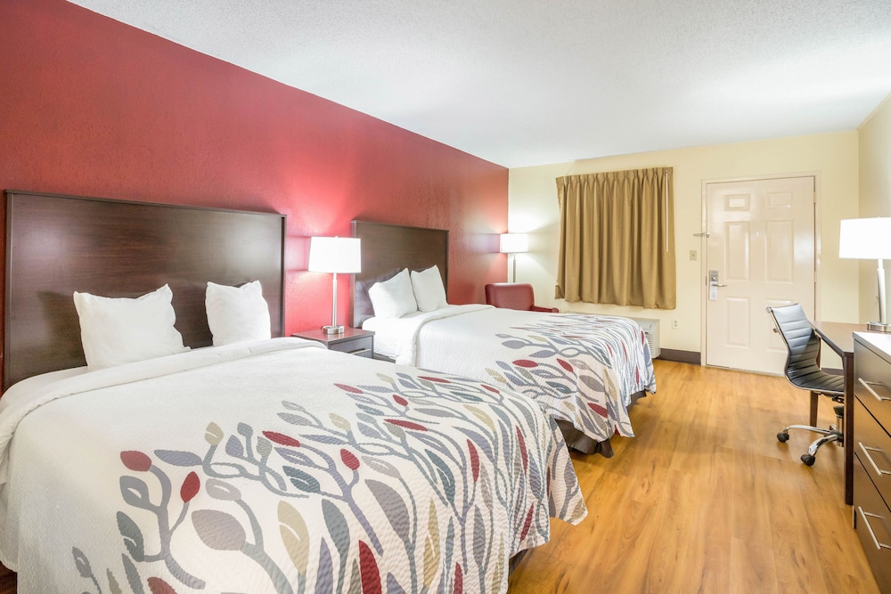 Red Roof Inn Clarksville - featured photo