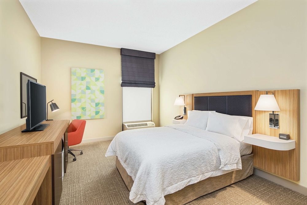 Hampton Inn Thomasville - photo 9