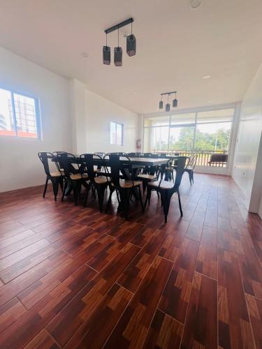 HearthStone Suite & Cafe — Lagindingan — photo 2