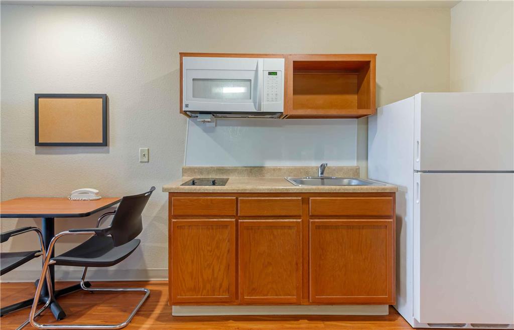 Extended Stay America Select Suites Atlanta Chamblee - photo 27