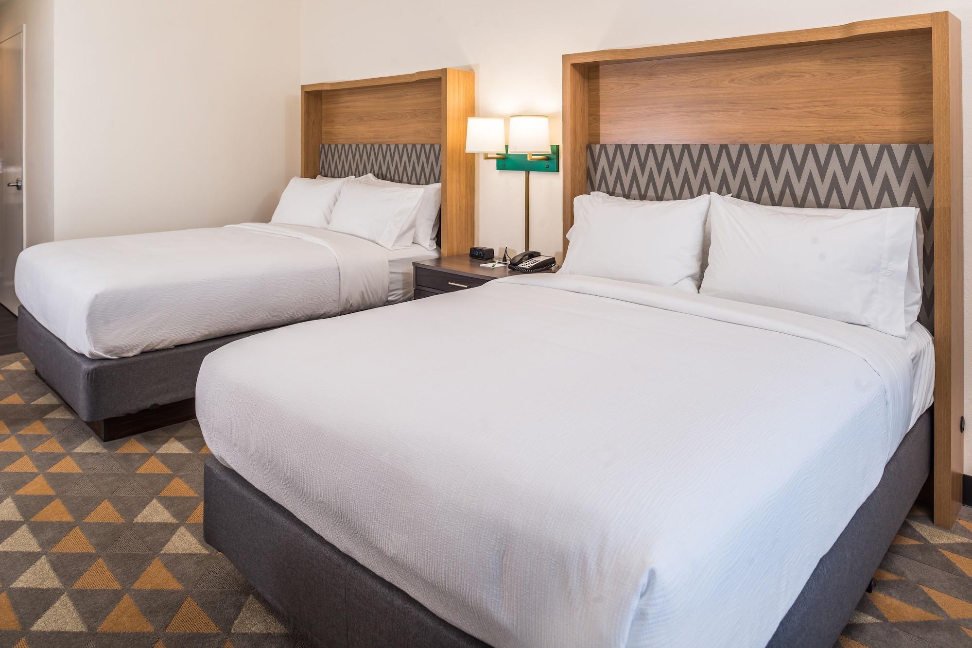Holiday Inn Joplin by IHG - photo 27