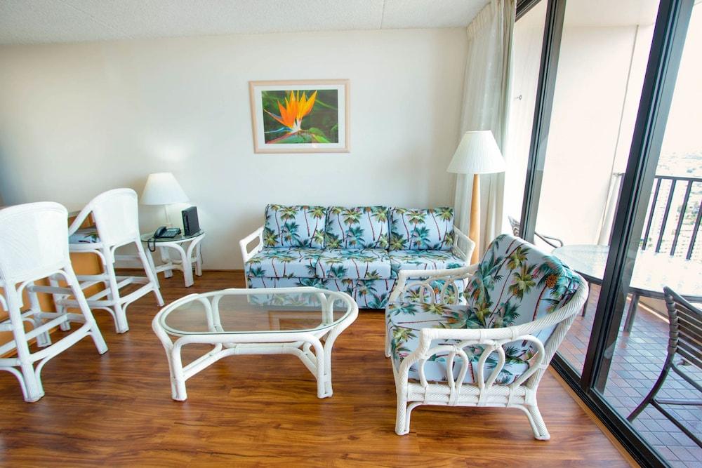 Waikiki Banyan By Koko Resorts - photo 19