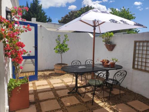 Squirrels Nook Cottage Constantia — 4-Star Luxury Hotel in Cape Town, South Africa