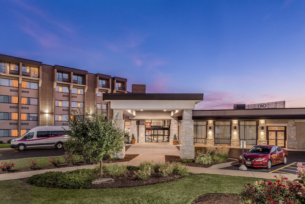 Crowne Plaza Milwaukee Airport by IHG - photo 72