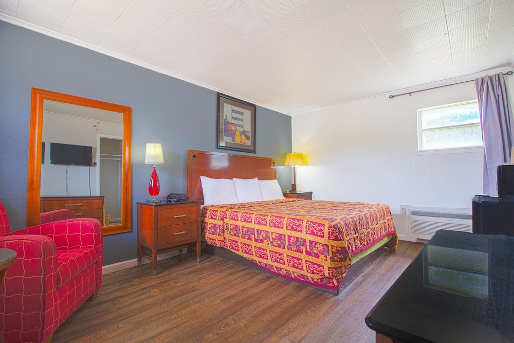 Oyo Hotel Mcalestar Ok S Main St - photo 9