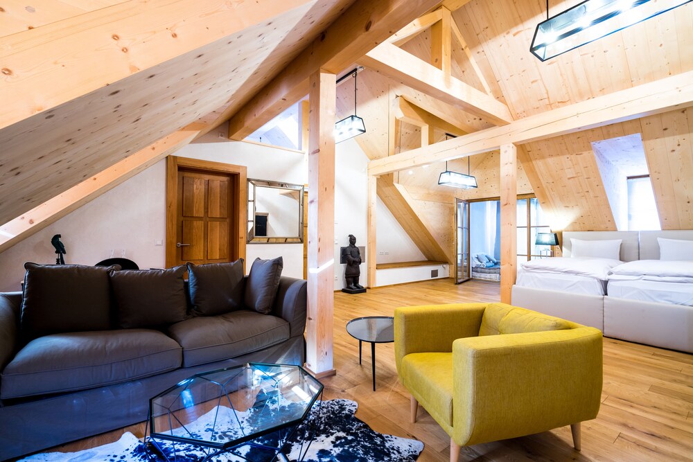 Hotel Rote19 — 4-Star Luxury Hotel in Regensburg, Germany