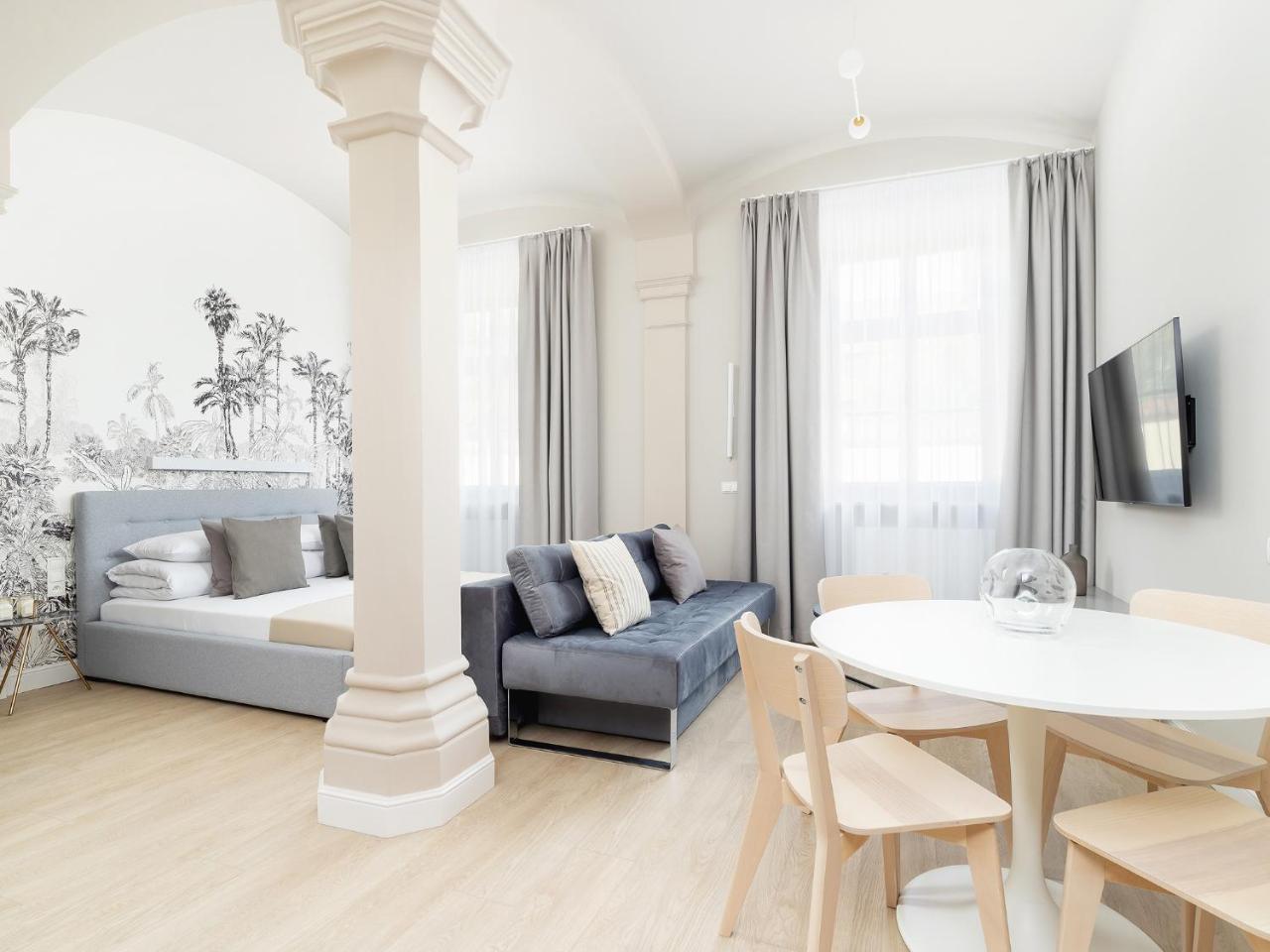Apartment Main Square — 4-Star Luxury Hotel in Krakow, Poland