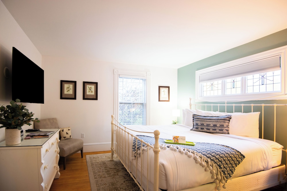 Sand Bar Cottage Inn - photo 46