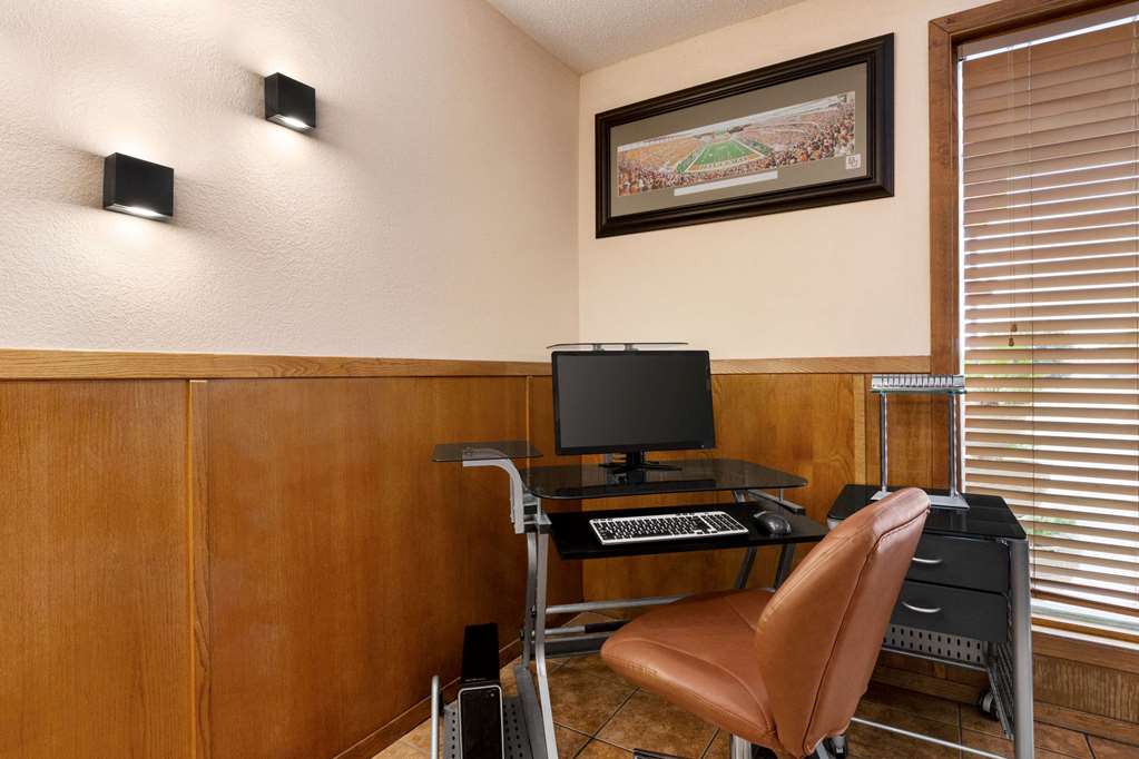 Super 8 by Wyndham Waco University Area - photo 16