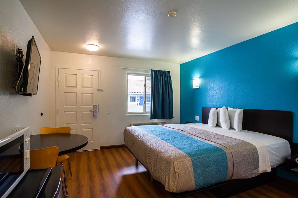Motel 6 Ventura CA Downtown - photo 10