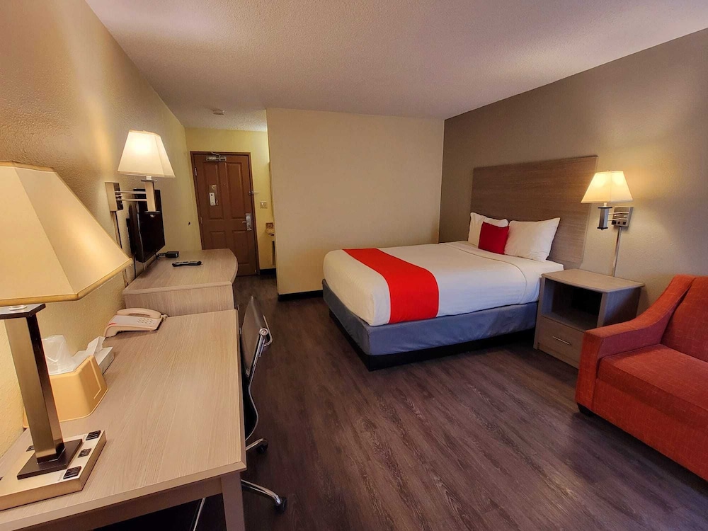 Rockview Hotel Castle Rock Downtown - photo 15