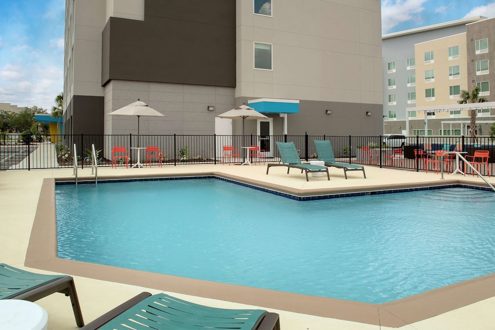 Tru by Hilton Jacksonville Airport I 95 - photo 37