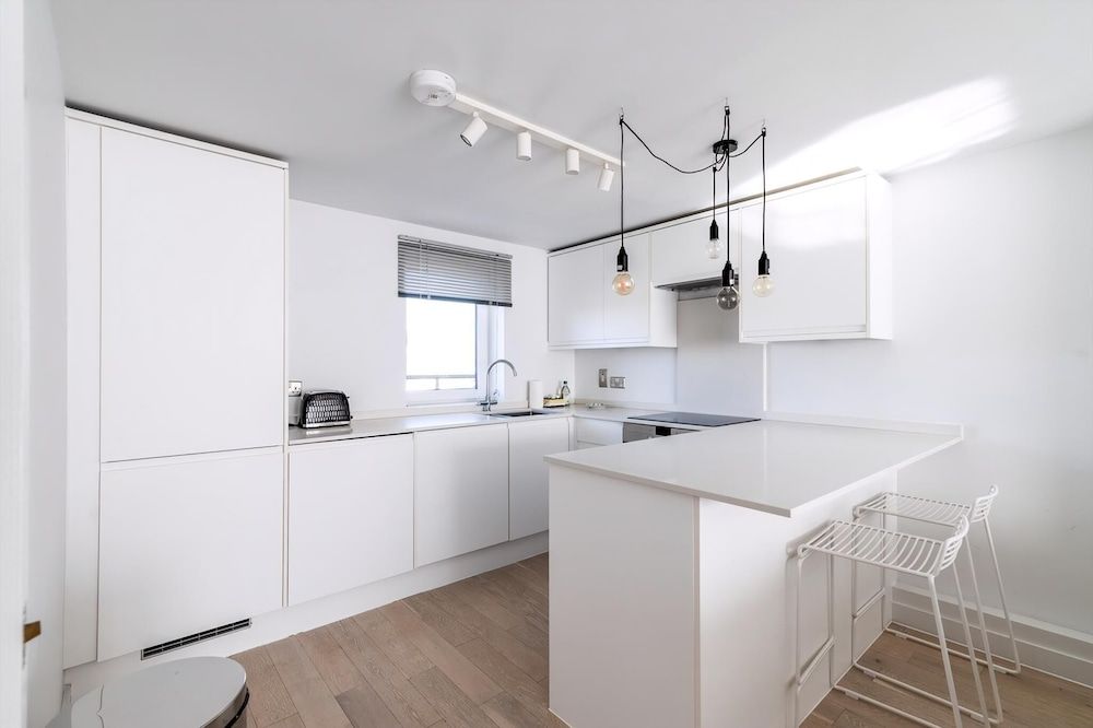City Relay Belgravia Apartment 23 — 4-Star Luxury Hotel in London, United Kingdom