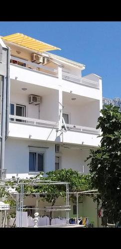 Apartmani Jukanovic in Baska Voda, Croatia