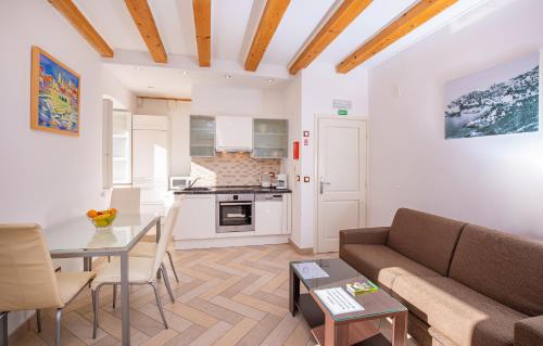 Apartments Espana 1