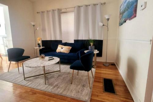 Chateau de Woodlawn Peaceful 3 bedroom apartment. — 4-Star Luxury Hotel in Chicago, United States