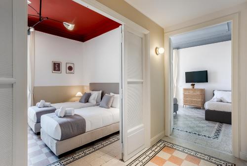 Flowers Apartment grande casa a Montesacro — 4-Star Luxury Hotel in Rome, Italy