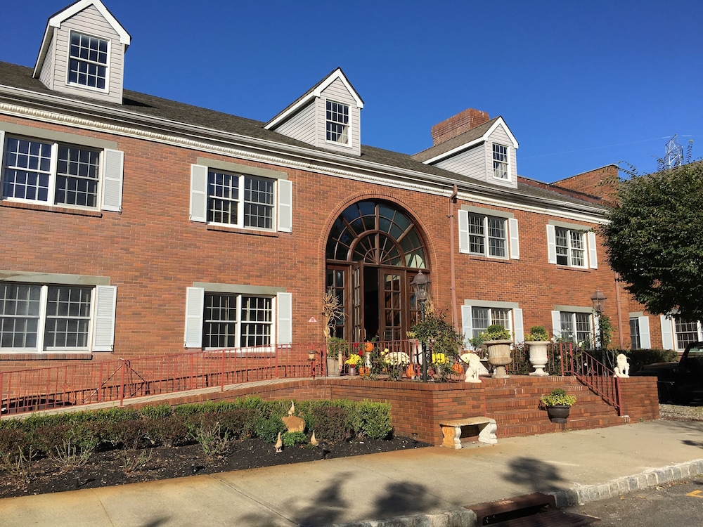 Colts Neck Inn Hotel - featured photo