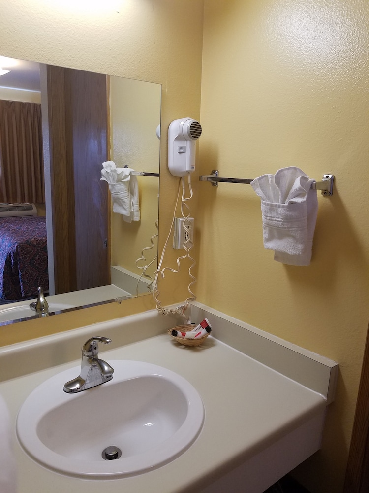 Travelodge by Wyndham Wenatchee - photo 29