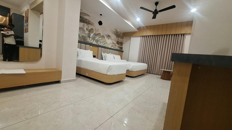 White Panda Hotels Shree Radhe - last minute hotel in Dwarka