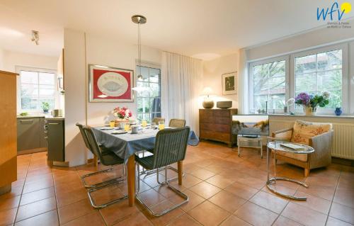 Luv und Lee Ferienwohnung Pilsum — 4-Star Luxury Hotel in Juist, Germany