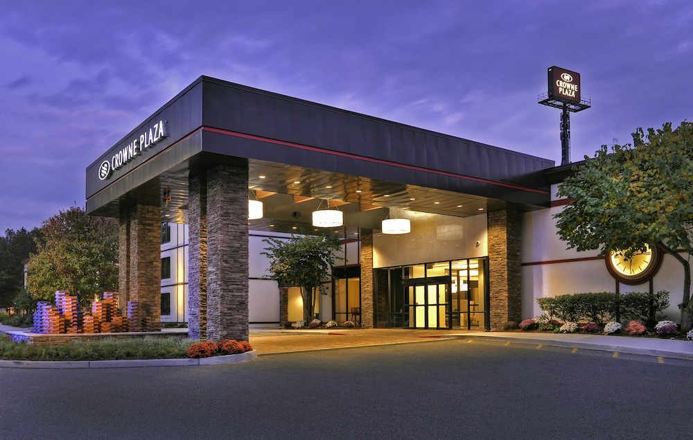 Crowne Plaza Suffern Mahwah an IHG Hotel - featured photo