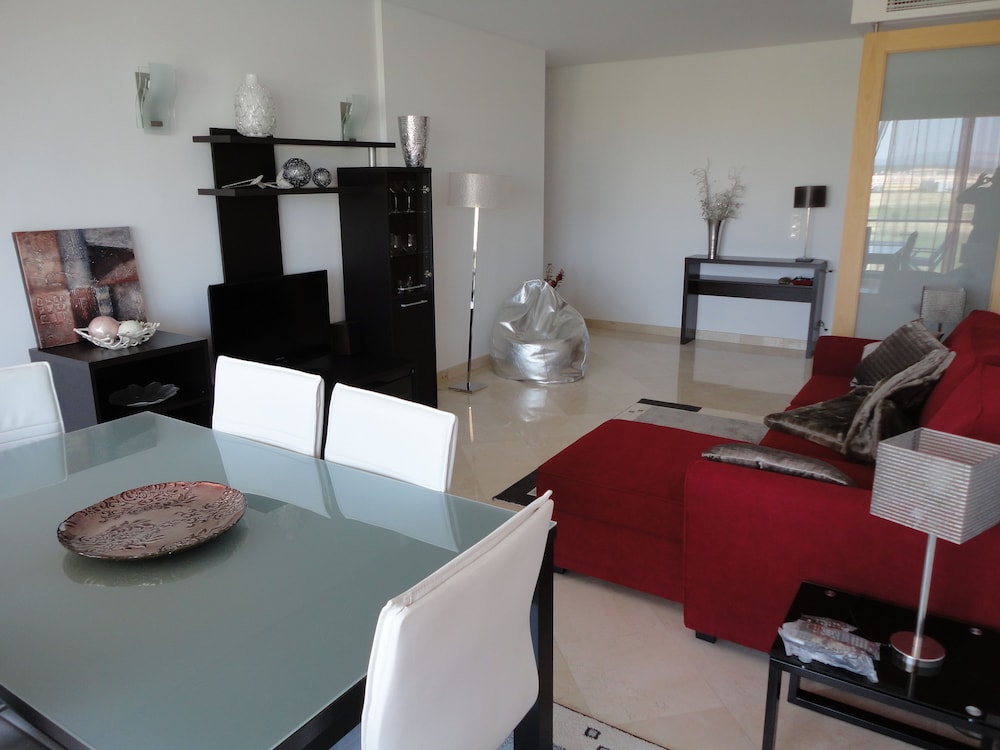 VilamouraSun Aquamar 402 — 4-Star Luxury Hotel in Loule, Portugal