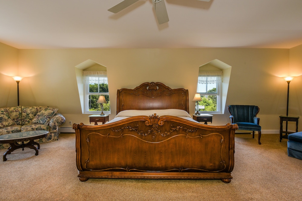 Payne's Harbor View Inn - photo 14