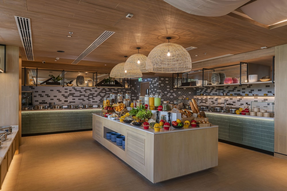 מזון ומשקאות