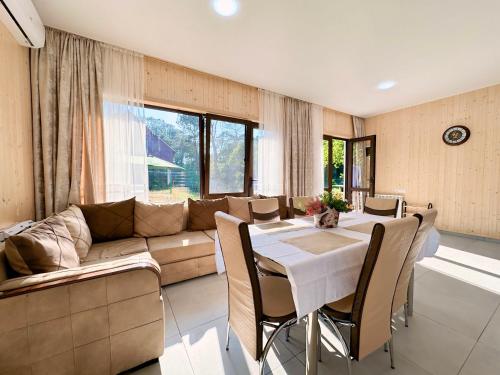 Villa Eva 5 Min To The Beach