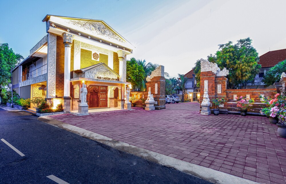 Puri Saron Hotel Baruna Beach Cottages — Singaraja