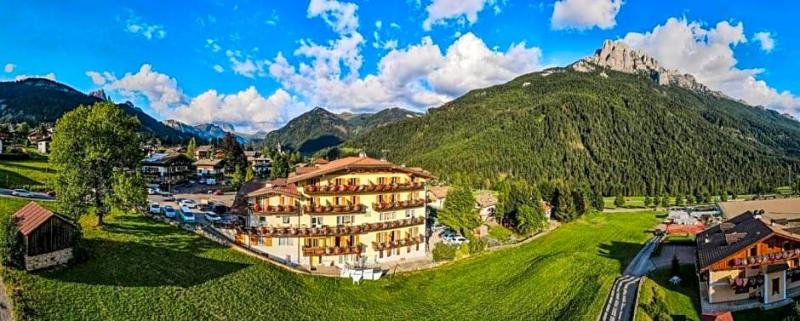 Al Piccolo Hotel in Vigo Di Fassa, Italy