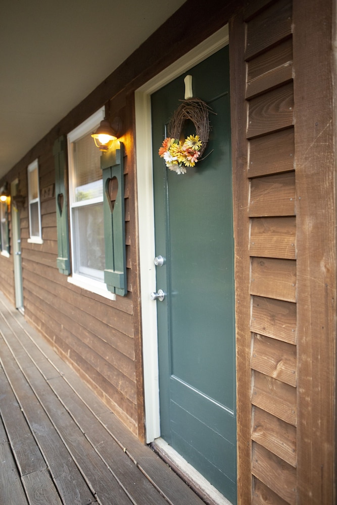 The Chimney Rock Inn & Cottages - photo 59