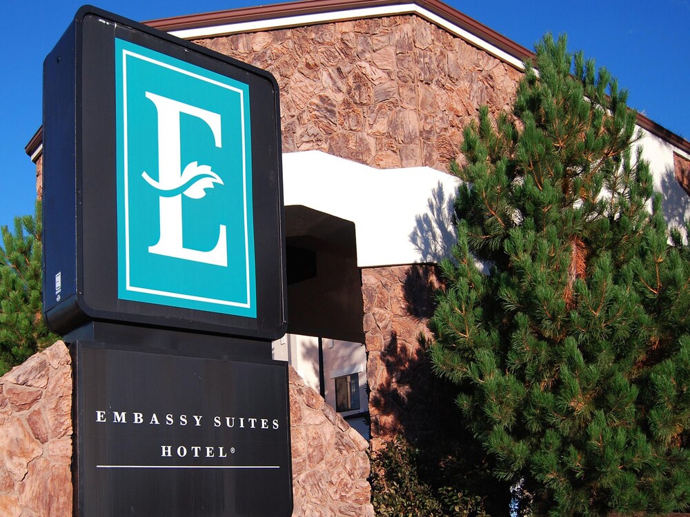 Embassy Suites by Hilton Flagstaff - photo 33