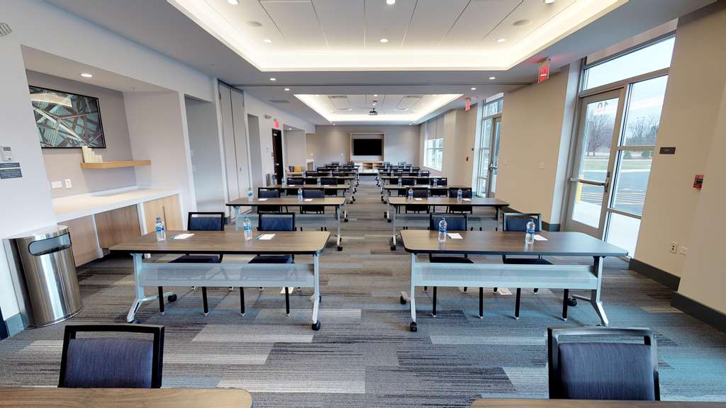 Hyatt House Chicago Oak Brook - photo 19