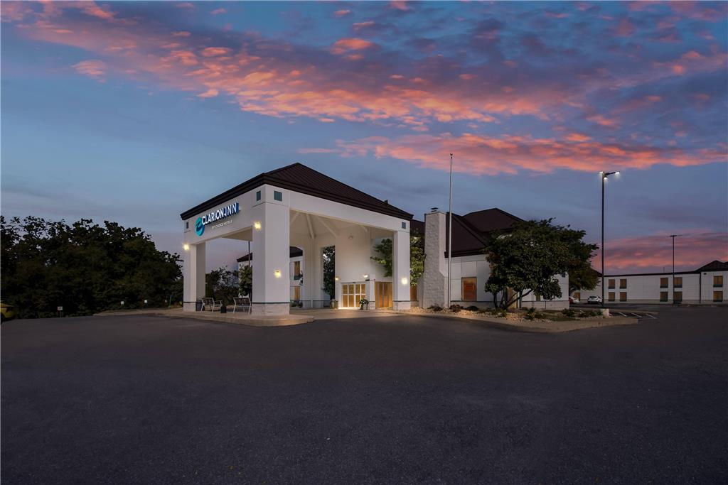 Clarion Inn Cranberry Township - photo 5